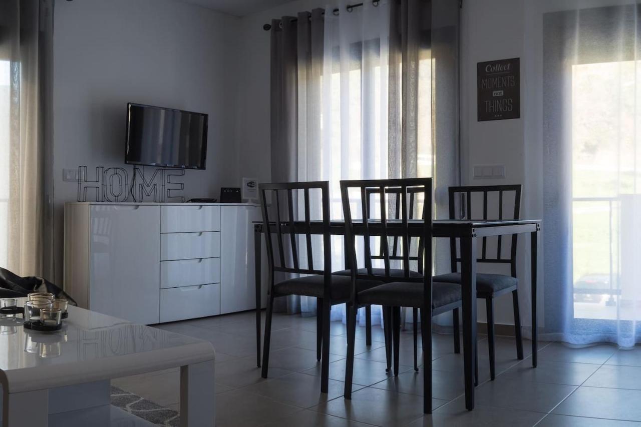 What A Life! Apartment Nazaré Exterior photo